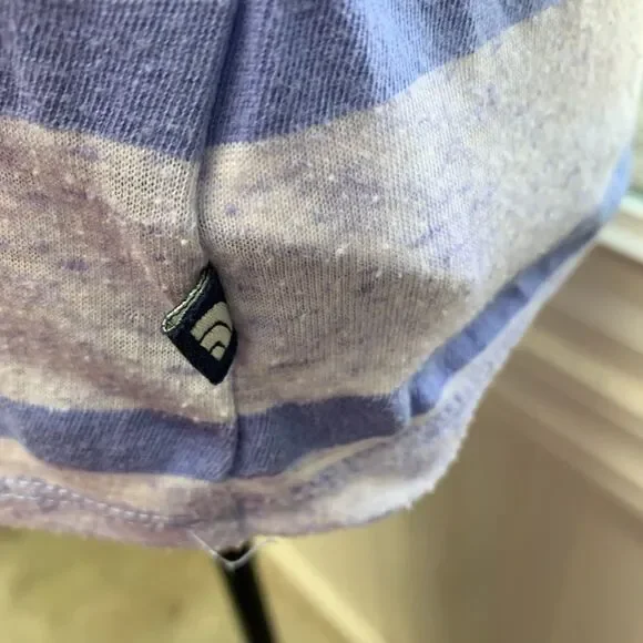 The North Face Short Sleeve Shirt, Medium - Picture 2 of 6